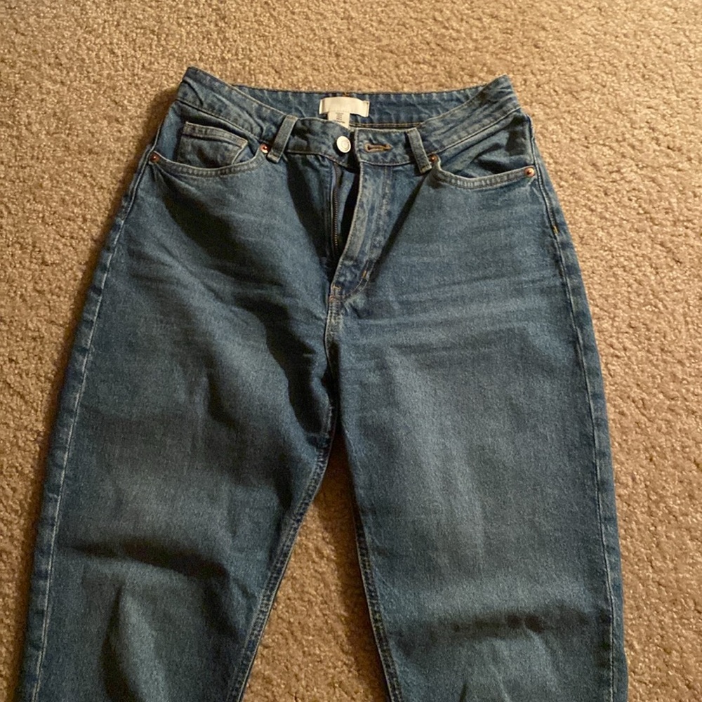 H&M medium wash mom jeans
